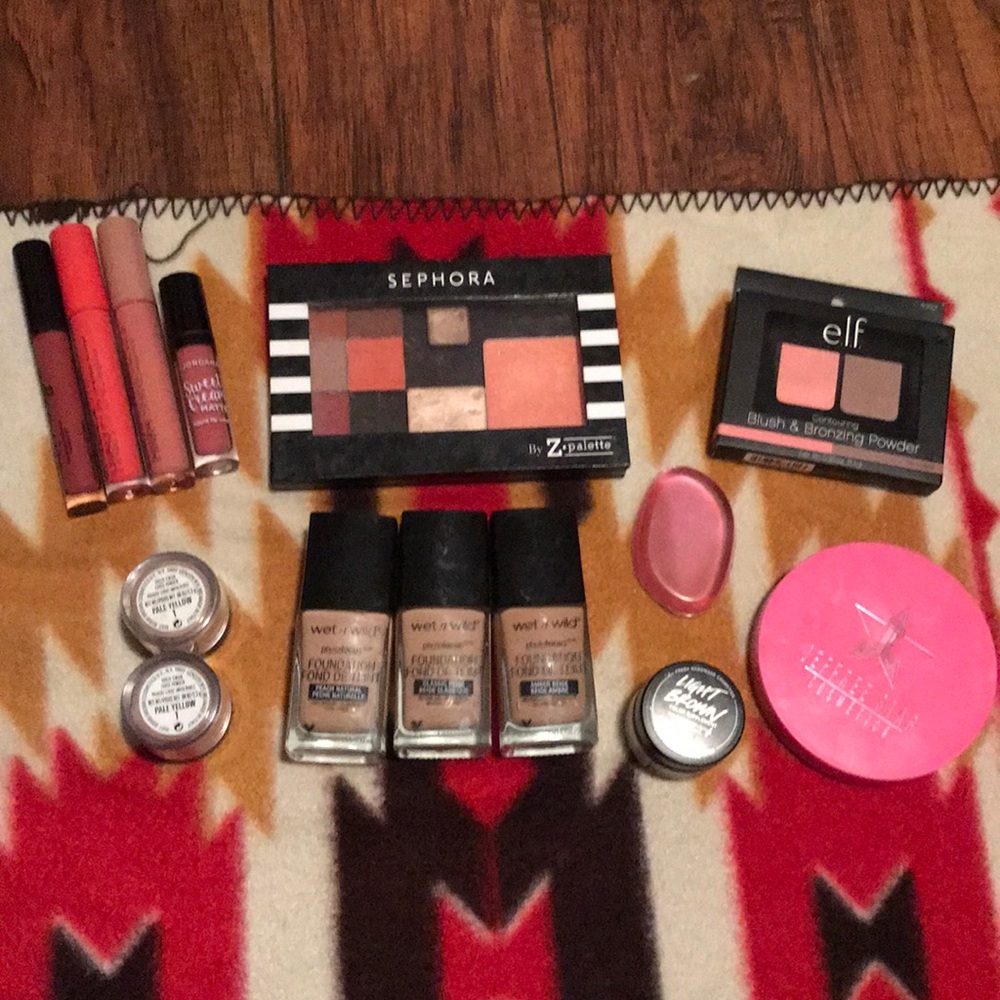 Random Makeup